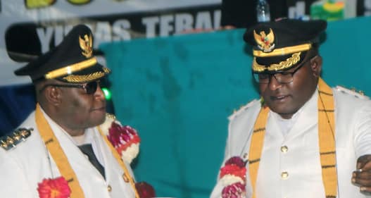 Bupati dan Wakil Bupati DOgiyai