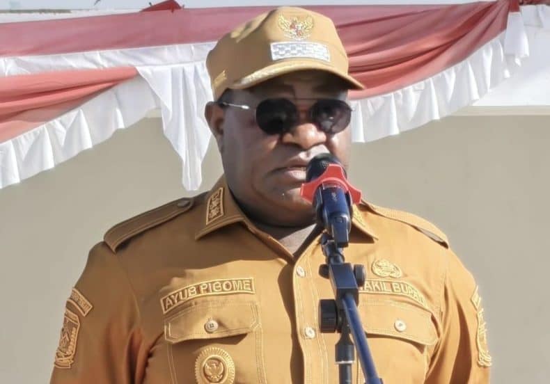 Wakil Bupati Deiyai, Ayub Pigome